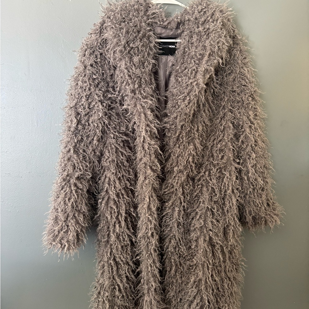 Shaggy Faux Fur Coat in Grey